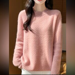 Elegant Wool Women's Pink Knit Sweater